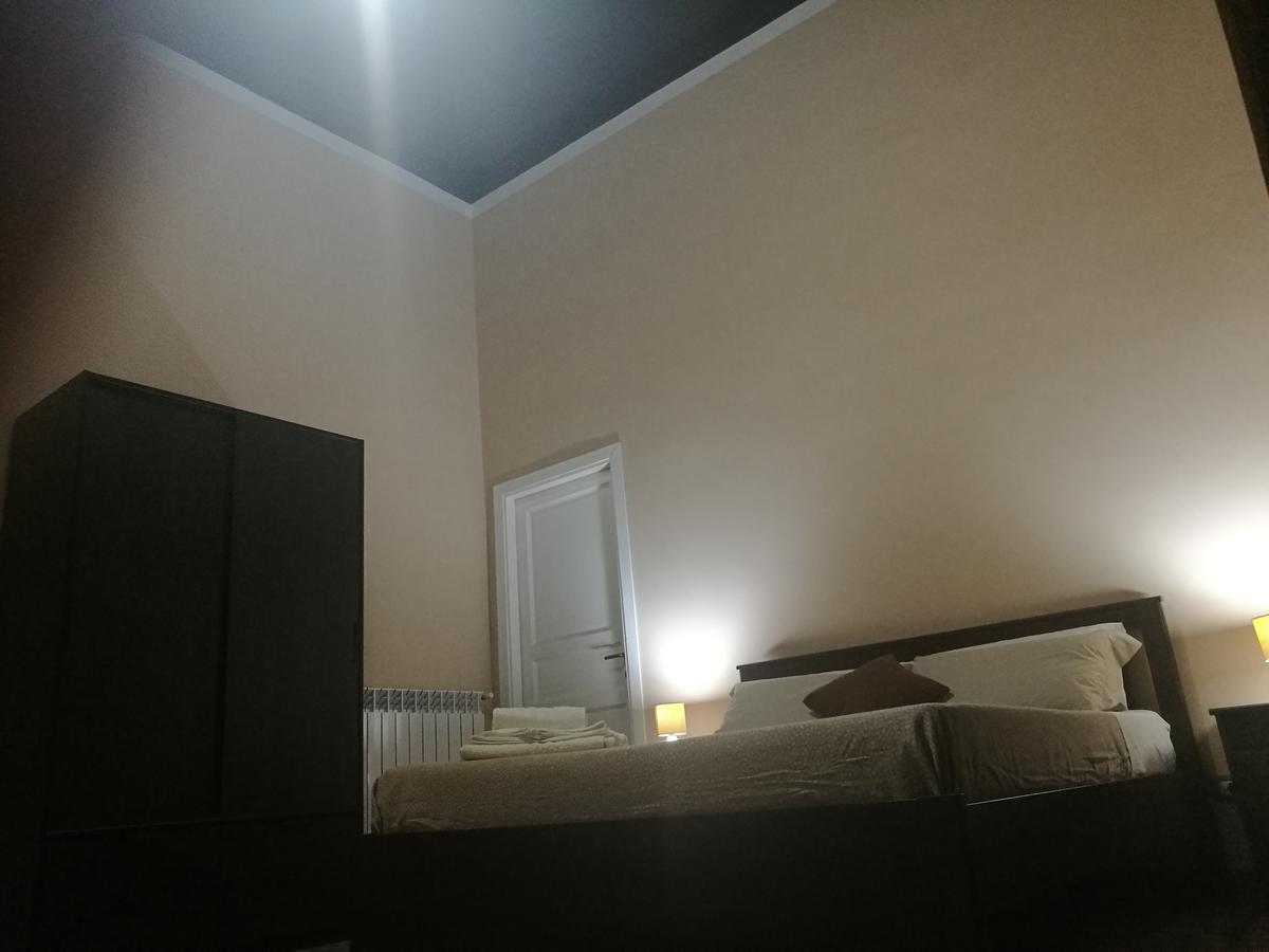Volturno 106 Bed & Breakfast Palermo Exterior foto