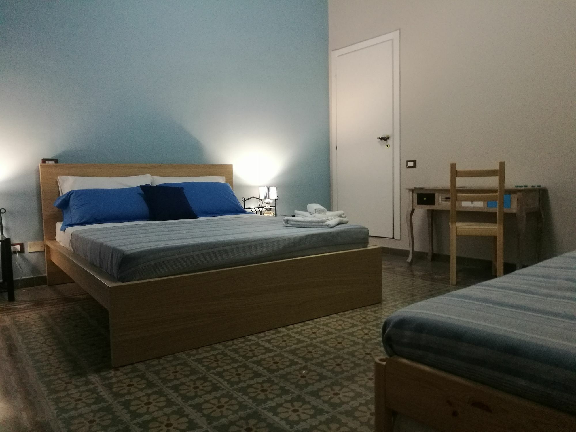 Volturno 106 Bed & Breakfast Palermo Exterior foto
